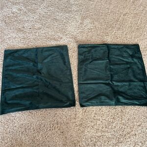 Two green pillow cases for a 12” pillow 💚
